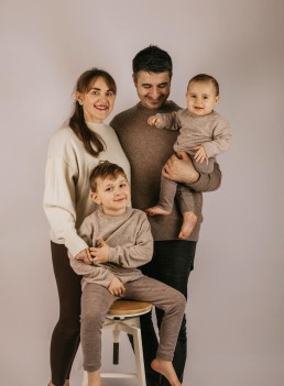 Familien Marjan bag Melværk
